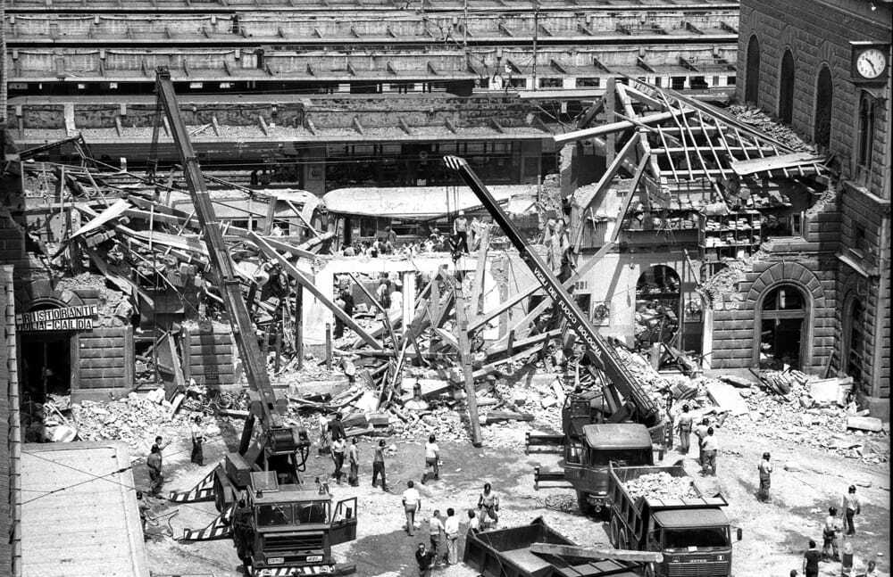 Strage alla stazione di Bologna del 2 agosto 1980.