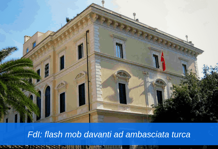 Flash mob di Fratelli d'Italia davanti ad ambasciata turca