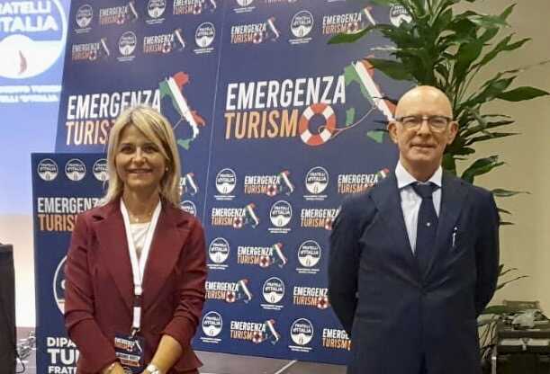 Riccardo Zucconi, deputato di Fratelli d'Italia ed Annamaria Frigo del Dipartimento Politiche Giovanili, Sport e Infrastrutture di Fratelli d'Italia