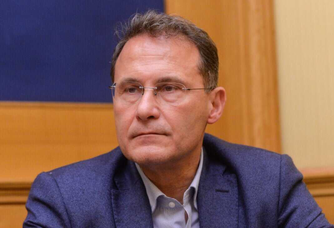 Questore della Camera dei Deputati Edmondo Cirielli (FdI)