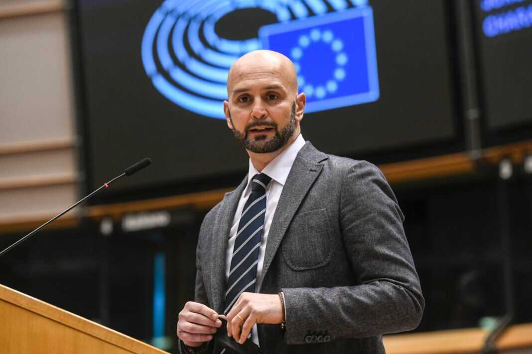 Nicola Procaccini, europarlamentare di Fratelli d'Italia-ECR.