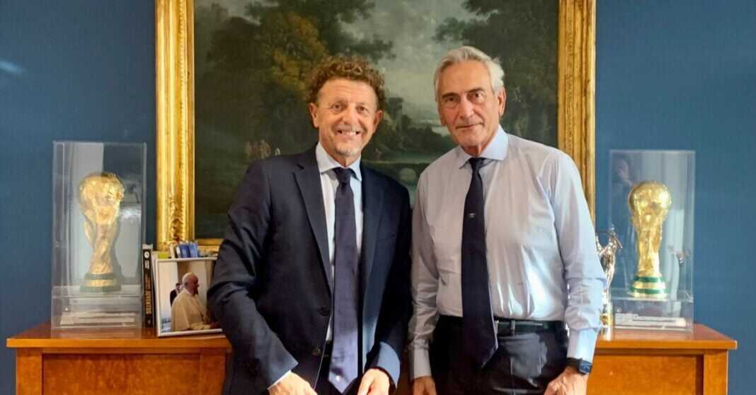 Paolo Marcheschi, senatore di Fratelli d'Italia durante l'incontro con il presidente della Figc, Gabriele Gravina.